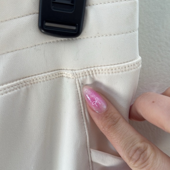 Fabletics Cream Drawstring Waist Jogger Style Pull On Pants Size Medium - Picture 2 of 6